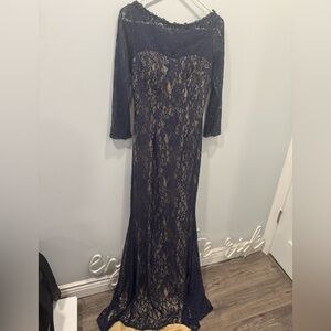 NWT Mac Duggal Navy Lace Gown
